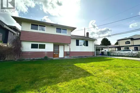 9511 PINEWELL CRESCENT
