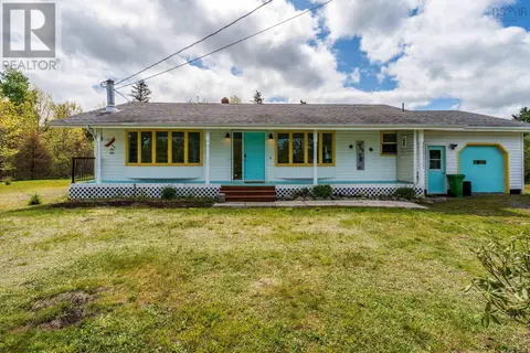7784 Highway 101
