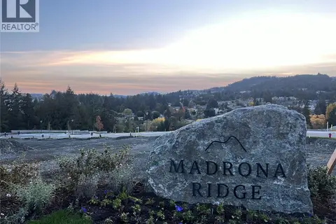 632 Madrona Ridge