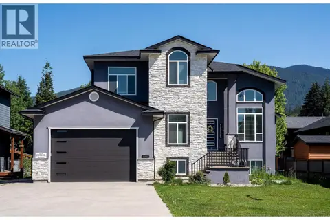 1941 Poplar Lane