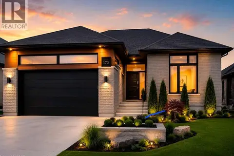 613 SWEETBAY Crescent