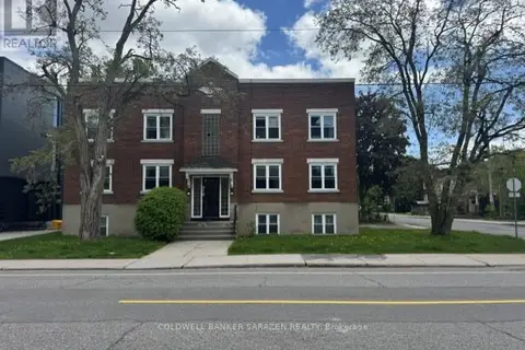 314 SOMERSET STREET E