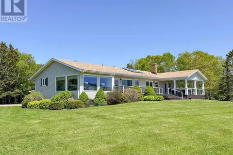 12 Lighthouse Lane