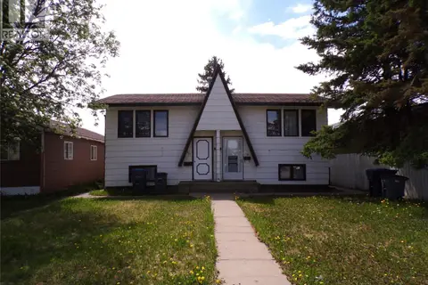 821/823 105 Avenue