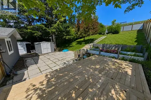 18 Maple Street