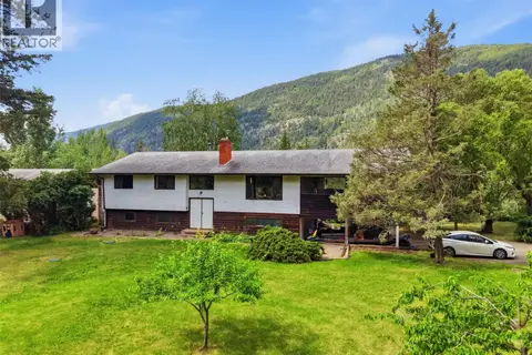 216 MCLURE FERRY Road
