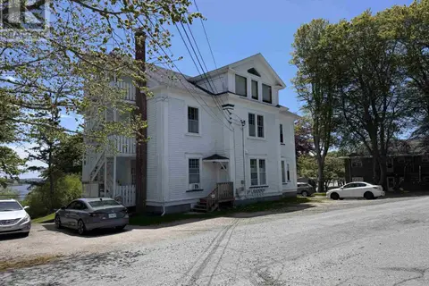 6 Chipman Lane