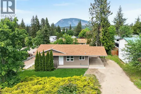 2731 Okanagan Avenue NE
