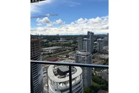 3004 4890 LOUGHEED HIGHWAY