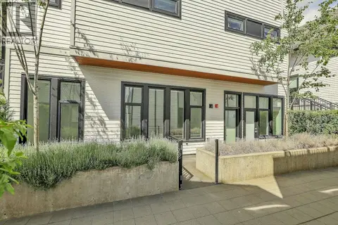 103 1306 LAVAL SQUARE