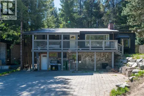 3106 TYROL CRESCENT