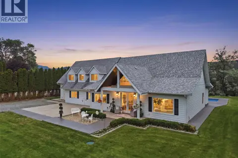 3724 Shuswap Road