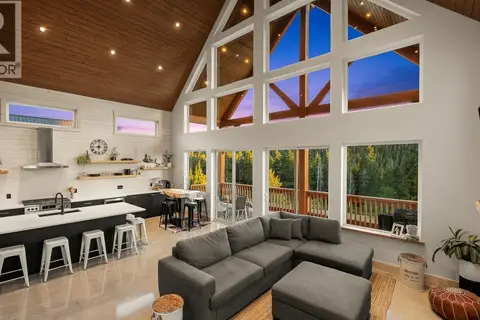 455 ARROWSMITH Ridge
