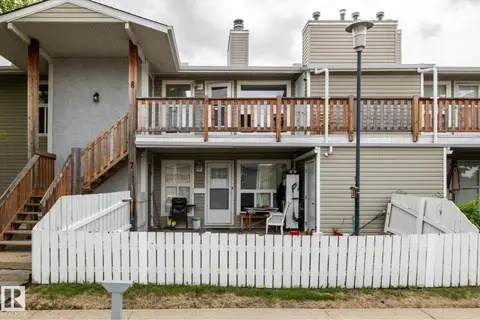 #8 2703 79 ST NW