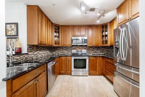 211 20881 56 AVENUE