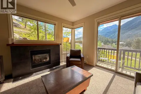 2049 SUMMIT Drive Unit# 311C