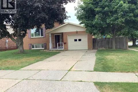 17 Country LANE