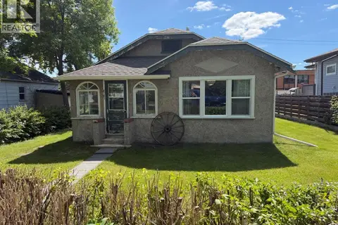 5003 55 Ave