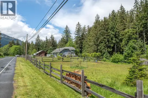 870 Sayward Rd