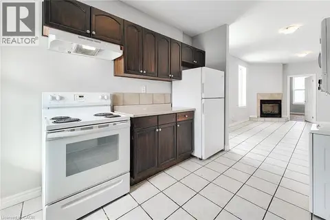 340 1/2 BARTON Street E Unit# 1