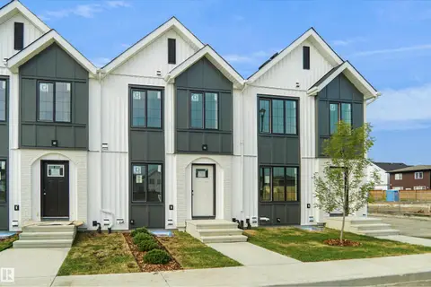 #25 17319 5 ST NE