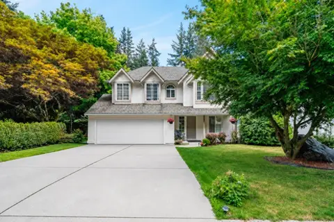 275 FORREST CRESCENT, Hope