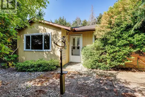 10040 Wisteria Pl
