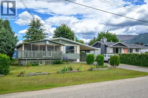 211 Larsen Avenue