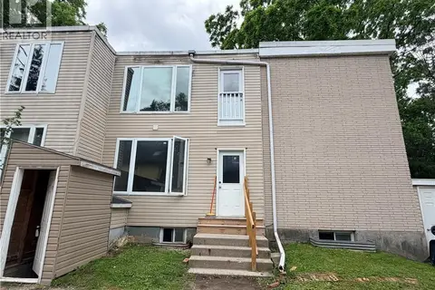74 WILLIAM Street W Unit# 4