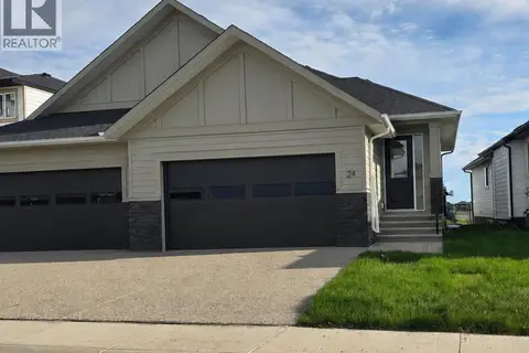 24 St Andrews Close