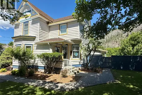 825 Central Avenue