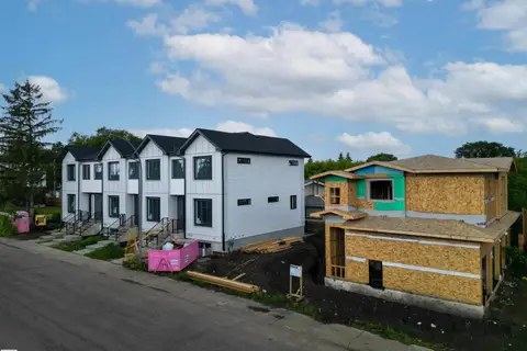 14930 94 AV NW