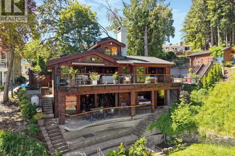 10968 Madrona Dr