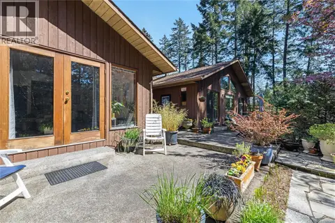 112 Cairns Pl