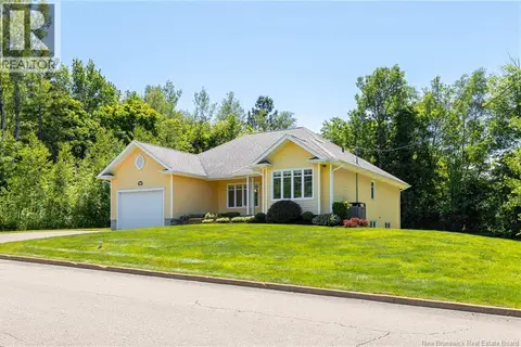 86 Greenwich