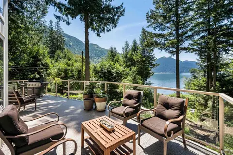 6970 ROCKWELL DRIVE, Harrison Lake