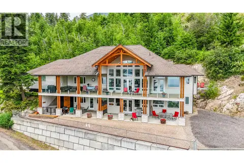 5694 Trans Canada Highway NW