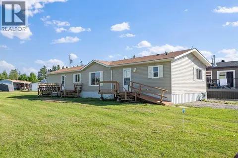8 Trochu Avenue