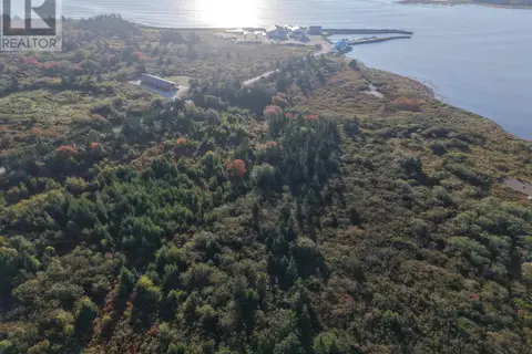 Lot West Sable Road