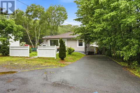 12 Nelson Avenue