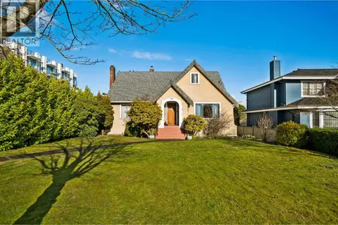 475 W 27TH AVENUE