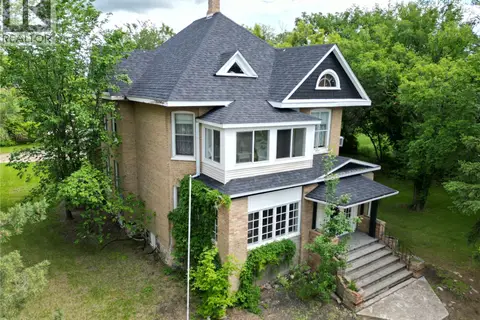 106 Front STREET