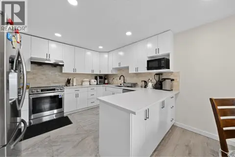 3760 BAMFIELD DRIVE