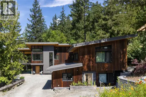 1715 WISHBONE COURT