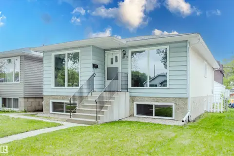 11208 69 ST NW