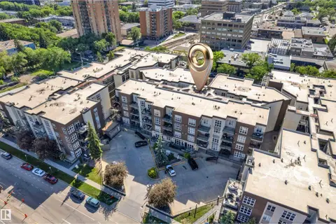 #129 10407 122 ST NW