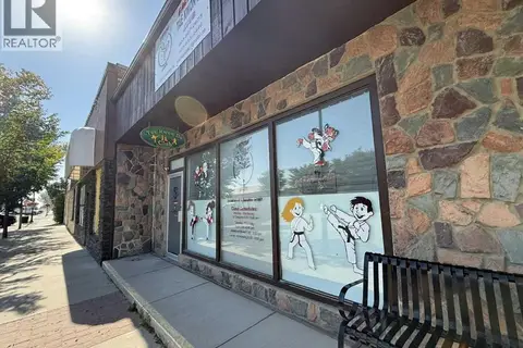 Lot 20 - 1, 223 6 Street
