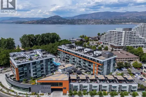 3389 Lakeshore Road Unit# 407