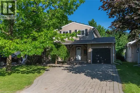 162 PARKSIDE Drive E