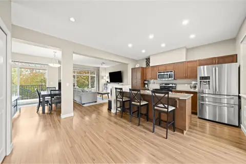 20 6036 164 STREET